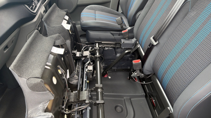 Ford Transit Custom 320 L1 Diesel Fwd 2.0 EcoBlue 170ps H1 Van Sport Auto - Image 34